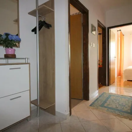Apartment In Porec/istrien 36682 *